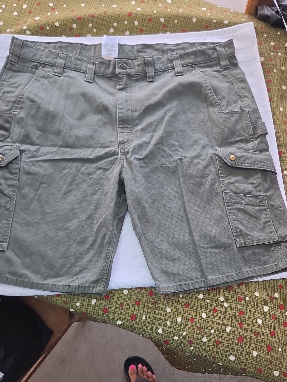 Carhartt Olive Green Cargo Shorts with Utility Pockets Sz 44